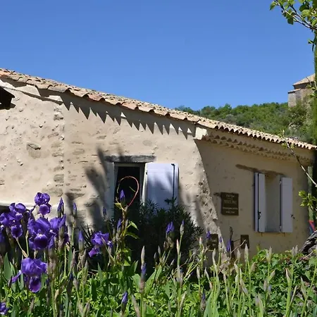 Le Vieil * Aiglun (Alpes-de-Haute-Provence)